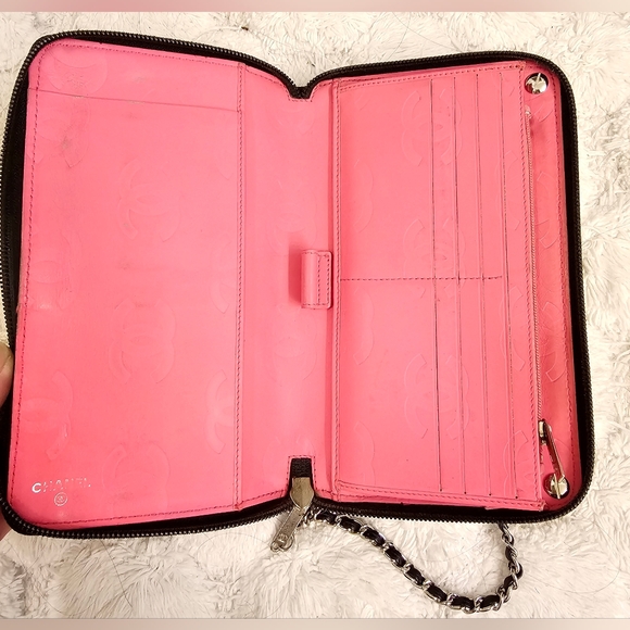 🔥SALE!! 🔥Chanel Cambon Oversized Organizer with Added Unbranded Strap - Picture 7 of 14